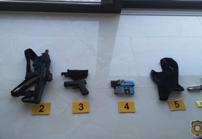 Prilikom pretresa do sada je pronađen eksploziv, određena količina oružja i municije - Detalji akcije u Mostaru i Čapljini: Oružje, eksploziv, droga...