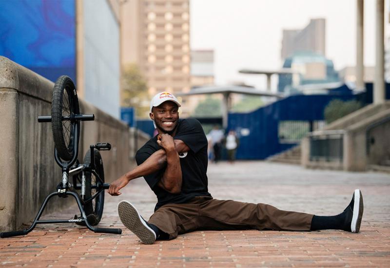 Courage Adams u BMX avanturi u Johannesburgu