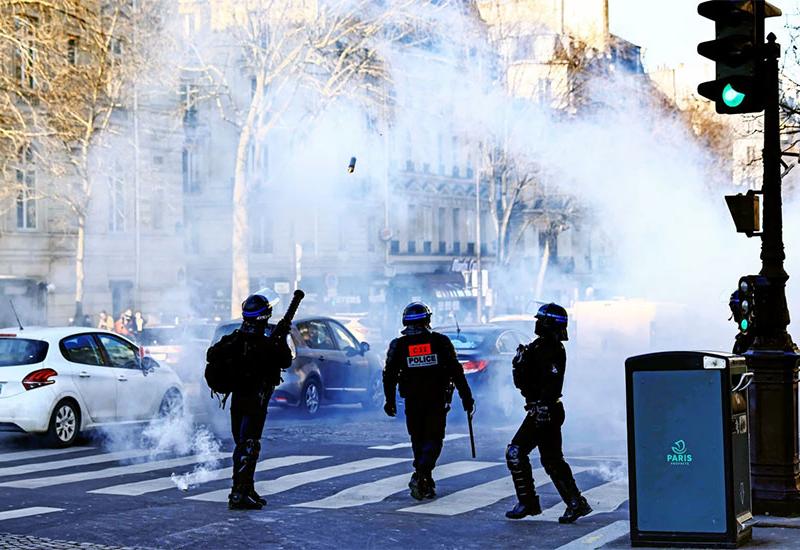 Pariz se brani, sprema se pohod na Bruxelles