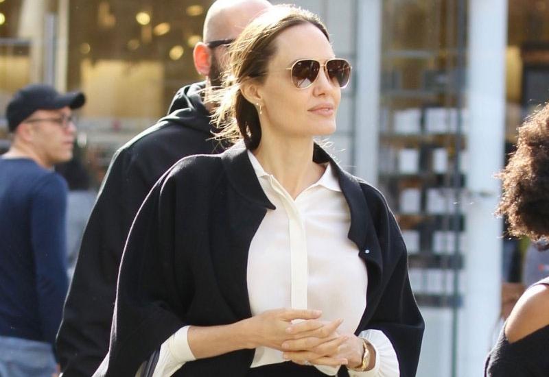 Angelina Jolie se povlači iz UNHCR-a
