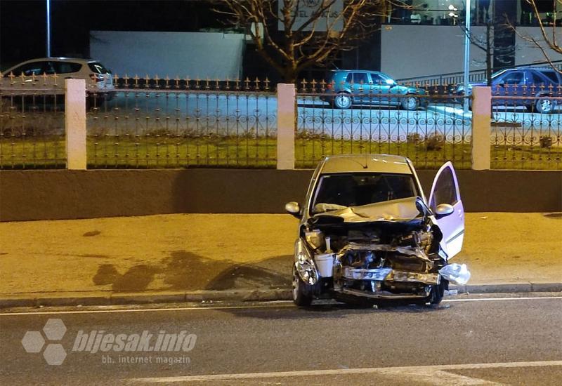Jedna osoba ozlijeđena u prometnoj u Mostaru - Jedna osoba ozlijeđena u prometnoj u Mostaru