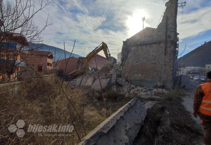 Krenulo rušenje u Mostaru