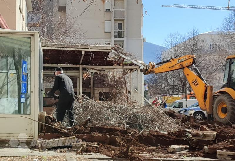 Uklanjanje bespravno izgrađenog objekta u Splitskoj ulici - Uklonjen bespravno izgrađeni objekt u Splitskoj ulici