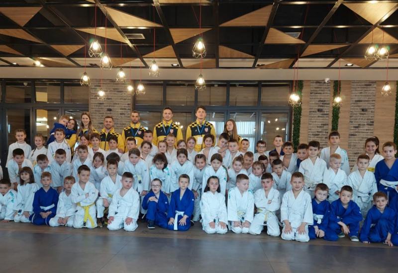 Borsini mališani u Mostar donijeli 65 medalja 