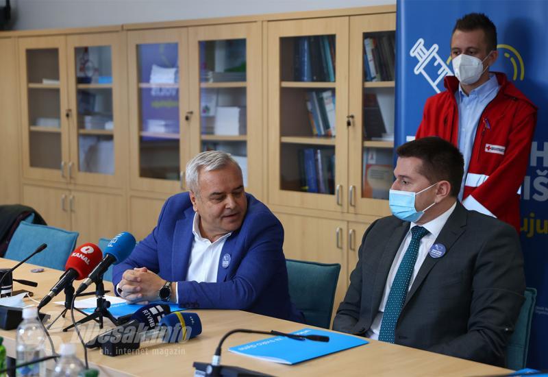 U Mostaru potpisan Memorandum o razumijevanju i podršci u promociji cijepljenja protiv covida-19 - Skočibušić: Želimo cjepivima doći do najranjivijih skupina građana udaljenih od grada