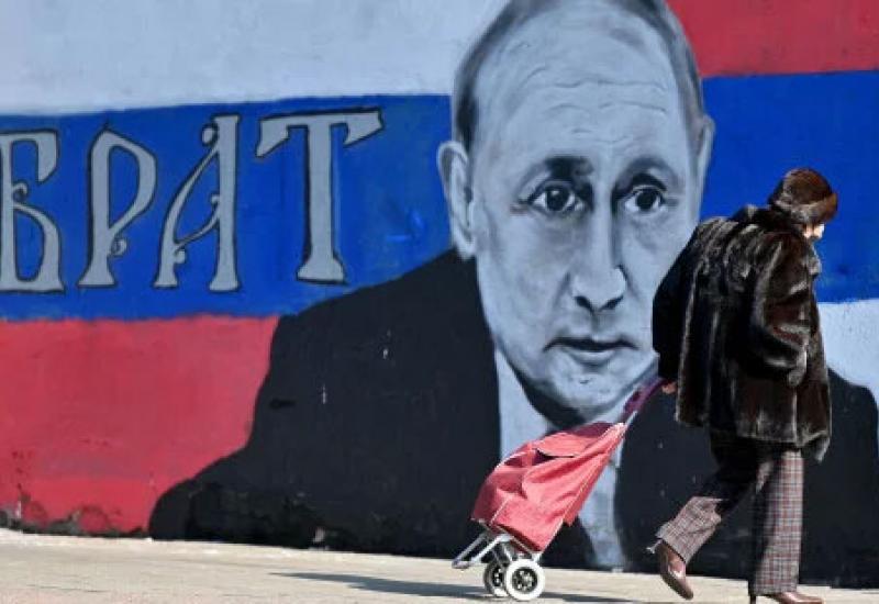 U beogradskoj općini Vračar osvanuo mural posvećen Putinu - Putin na beogradskom zidu