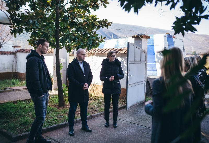 Toni Šunjić i Mozzart posjetili Sigurnu kuću u Mostaru