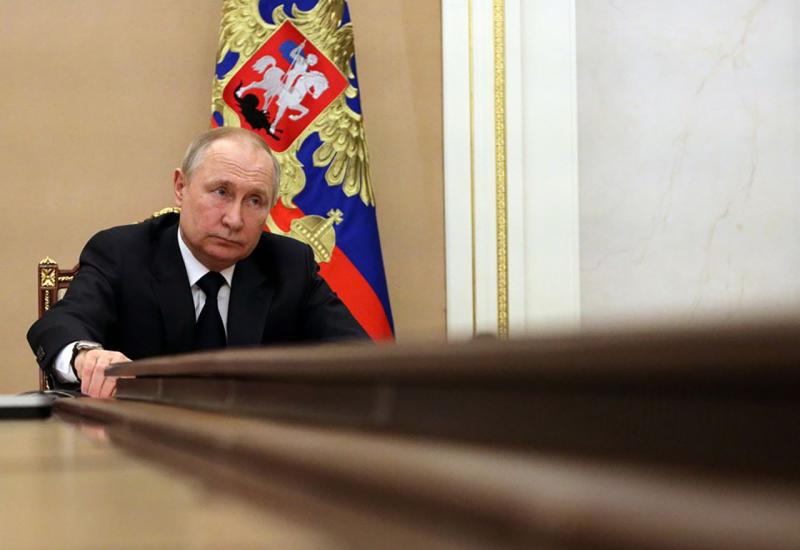 Putin: Kratkovidna politika Zapada odgovorna je za krizu 