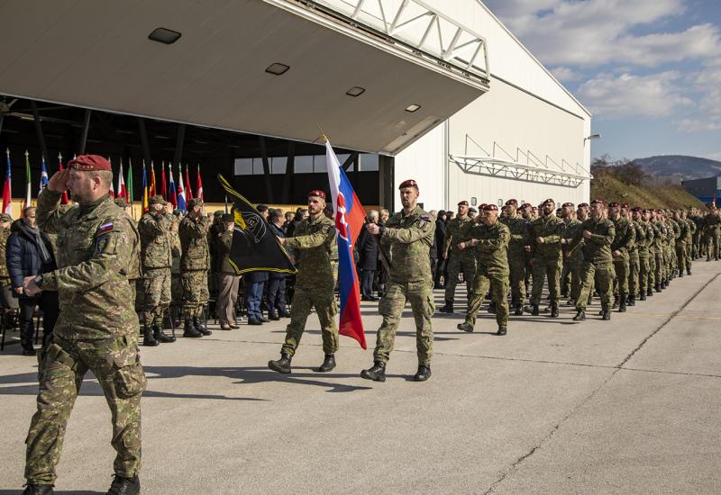 Svečanost povodom dolaska 500 vojnika EUFOR-ovih pričuvnih snaga u BiH - EUFOR: Svih 500 vojnika stiglo u BiH, počinju ophodnje 