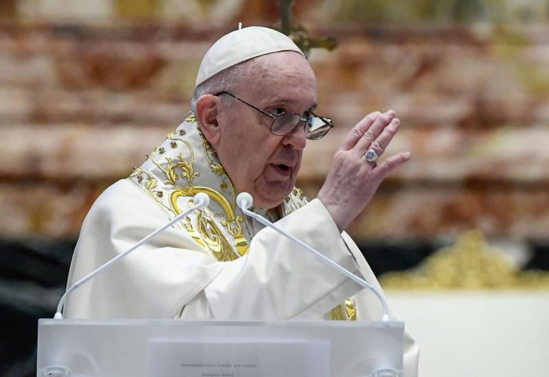 Papa Franjo: ''Bog ne podupire rat''