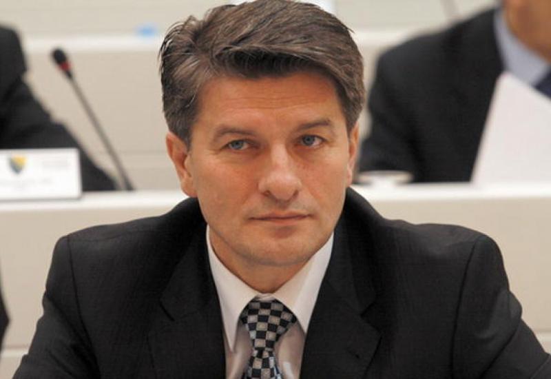 Mehmedović: Eto rezultata sankcija. EU čovjeka sa crne liste poziva na sastanak
