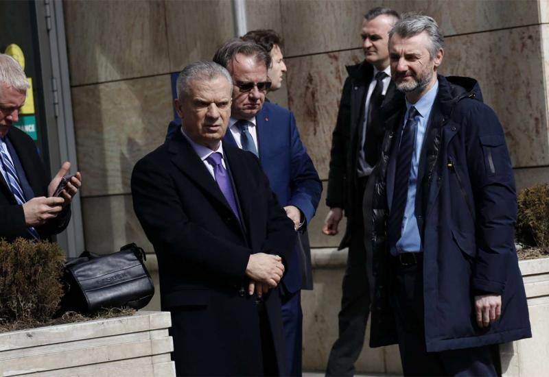 Opozicija s Borrellom: Riješiti problem bošnjačko-hrvatskih odnosa