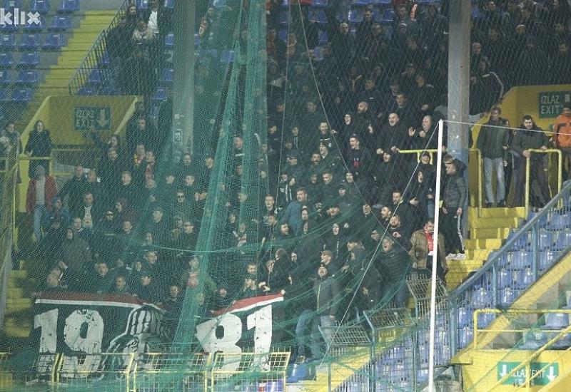 Mostarski navijači na Grbavici - Spriječen sukob navijača Veleža i Sarajeva