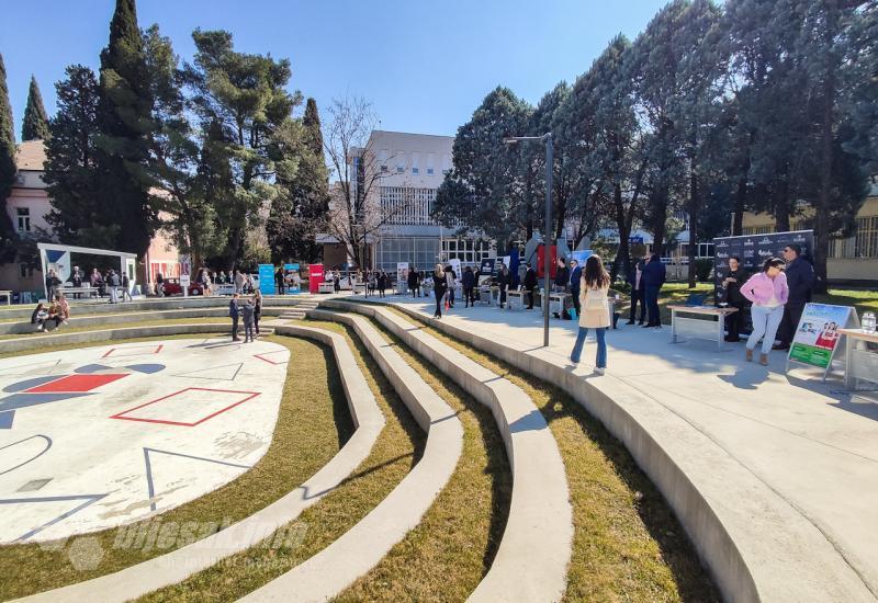 Sajam poslova na kampusu Sveučilišta u Mostaru  - Sajam poslova Mostar: Prilika za zaposlenje studenata 