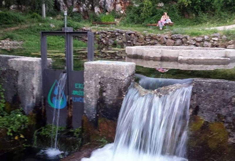 Stanovnici Potoka pokušavaju osposobiti kanale za navodnjavanje: Zajedno do zelene doline