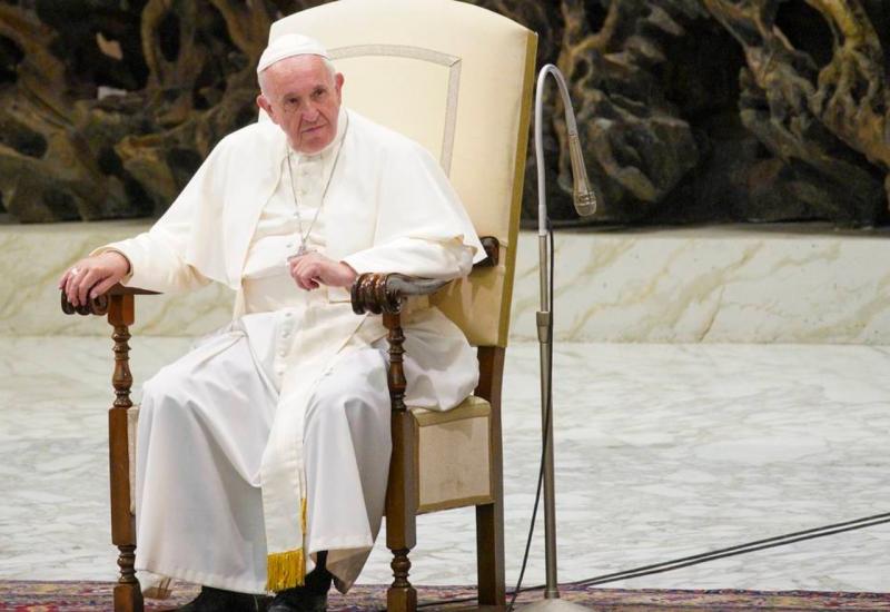  Papa upozorava na opasnost od "nuklearne katastrofe"