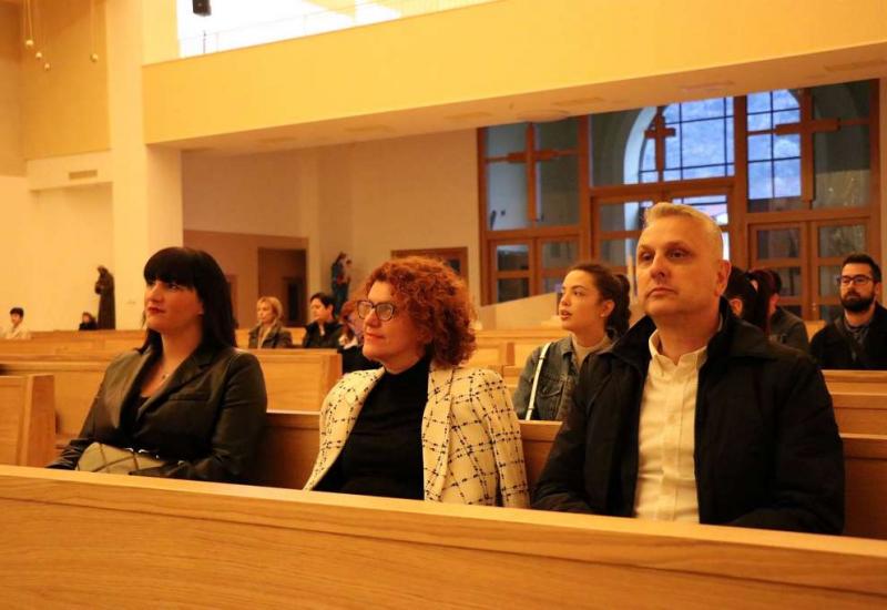 Korizmeni koncert klasične duhovne glazbe - Održan Napretkov korizmeni koncert u franjevačkoj crkvi