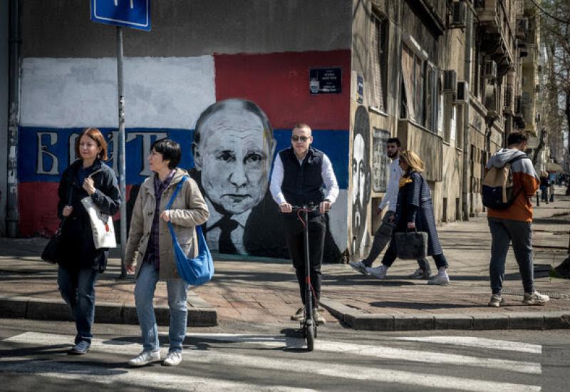 Putinov mural u Beogradu | Foto: Sergey Ponomarev/The New York Times - The New York Times: Srbija ostaje uz Rusiju