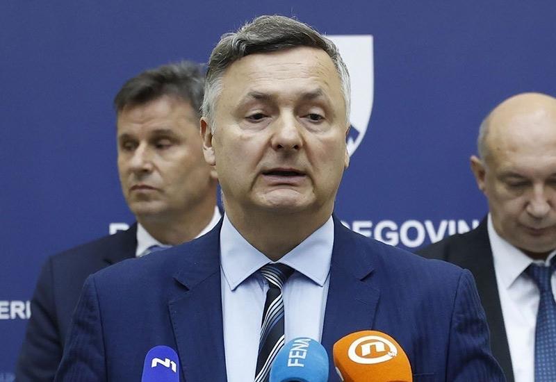 Zlatan Vujanović - Ministar tvrdi da smo u godinu dana na gorivu uštedjeli 17 milijuna KM
