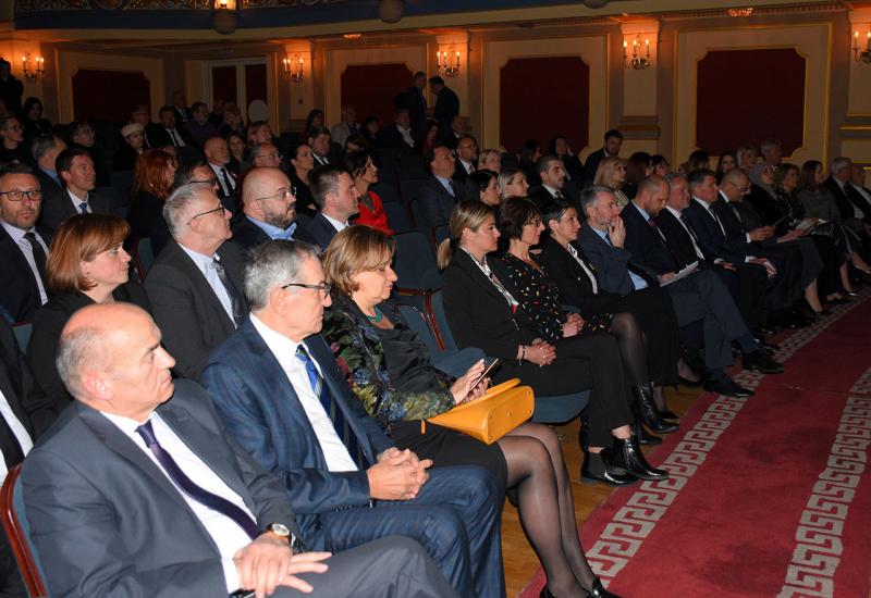Svečana akademija i koncert povodom 30 godina opsade Sarajeva - Sarajlije obilježili 30 godina opsade grada i uputili podršku ukrajinskom narodu