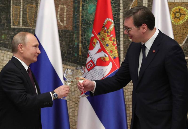 Vučić razgovarao s Putinom 
