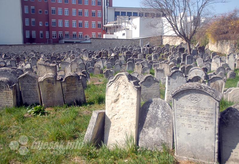 Staro židovsko groblje - Eisenstadt (Željezno), prijestolnica Gradišća i rusag Esterházyja