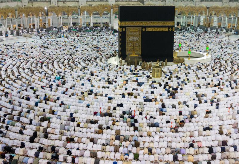 Oko 2,5 milijuna muslimana upotpunili obrede i službeno postali hadžije