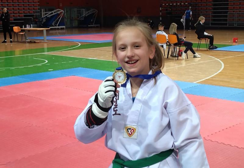 Taekwondo klub Cro Star: 18 natjecatelja izborilo 28 medalja 