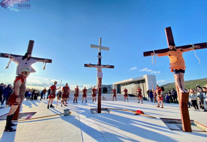 Održano tradicionalno uprizorenje Pasije u Neumu