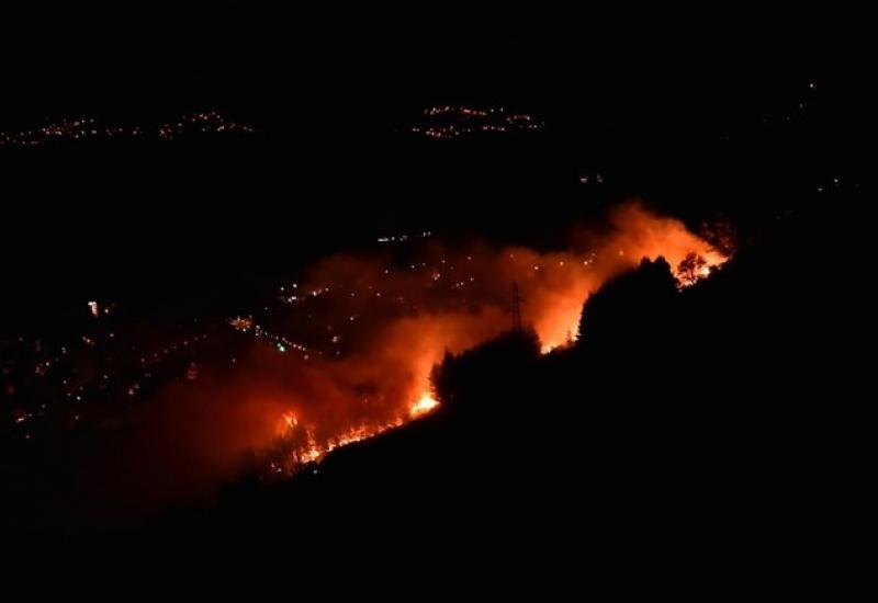 Bukti požar u Makarskoj: Na dvije lokacije 115 vatrogasaca
