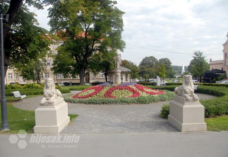 Park Sakuntala - Osijek: Sakuntala, Retfala i Mačkamama