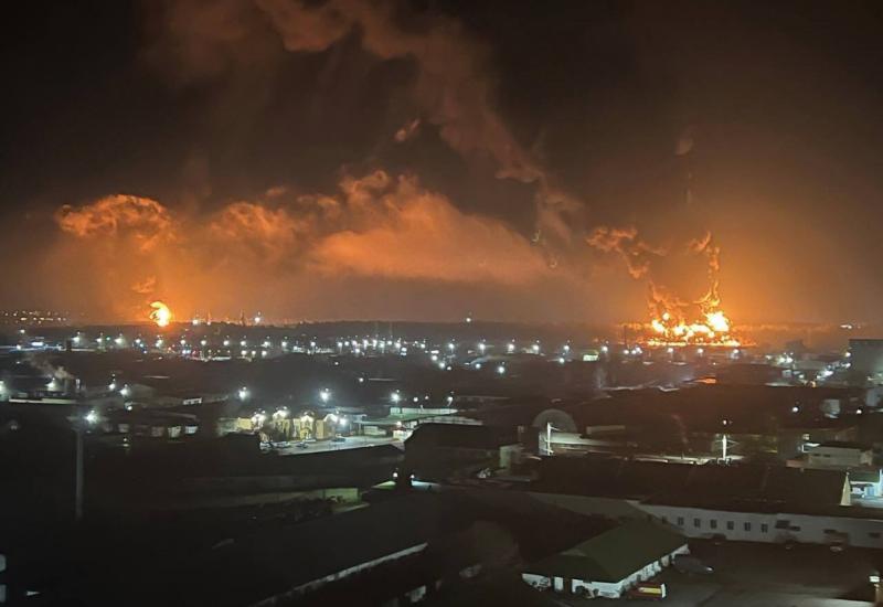 Požar u ruskom skladištu nafte 