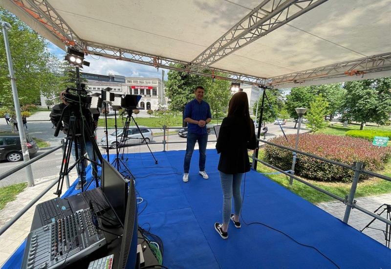 UM obilježava Svjetski dan slobode medija https://www.sum.ba/objave/novosti/sum-obiljezava-svjetski-dan-slobode-medija - Sveučilište u Mostaru na inovativan način obilježilo Svjetski dan slobode medija