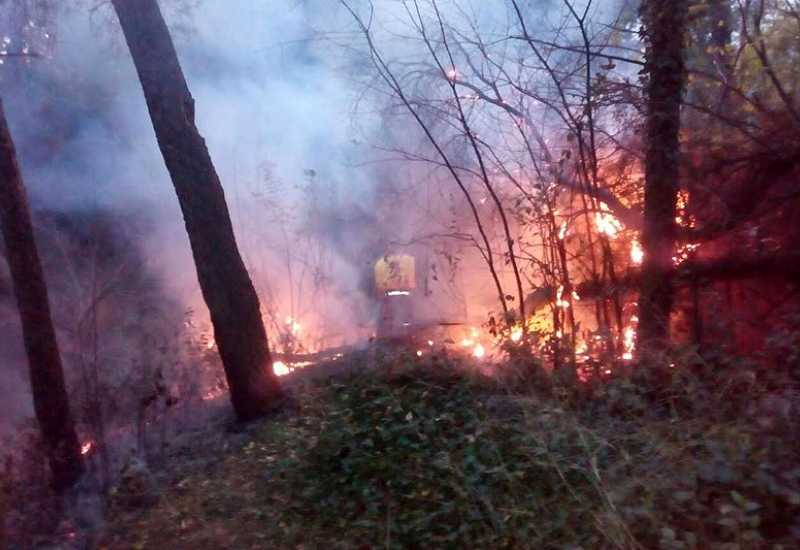 VIDEO: Opožarena veća površina u Podveležju, intervenirali i vatrogasci