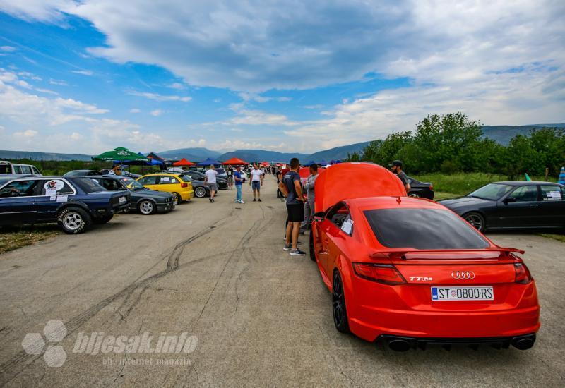 Auto moto street show Mostar - Ljubitelji limenih ljubimaca i brzine uživaju u Mostaru