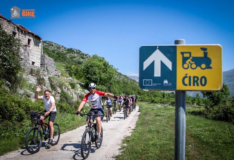 Stotinu biciklista otkrilo ljepote Hercegovine - Stotinu biciklista otkrilo ljepote Hercegovine