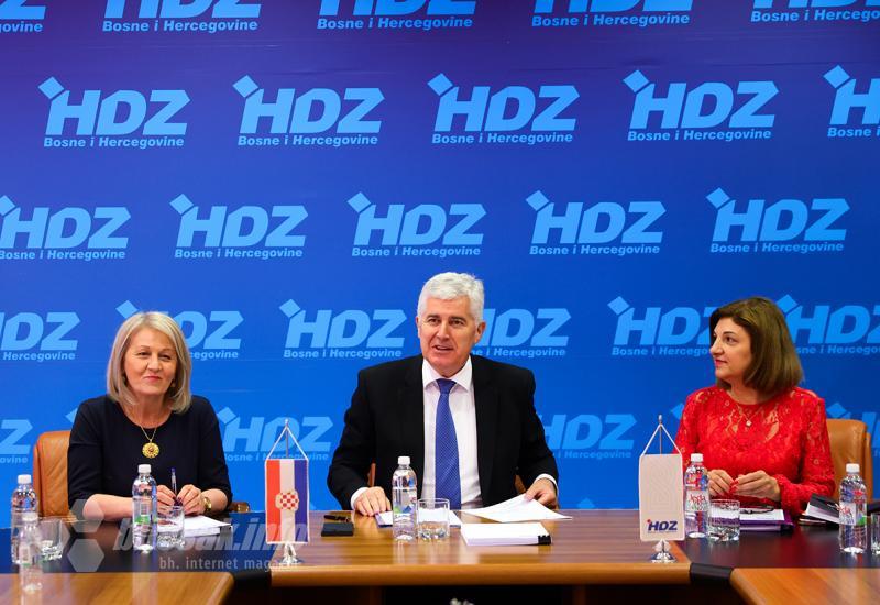 Sjednica Predsjedništva HDZ-a BiH u Mostaru  - Čović: HDZ je predao liste za Opće izbore, očekujemo uspjeh 
