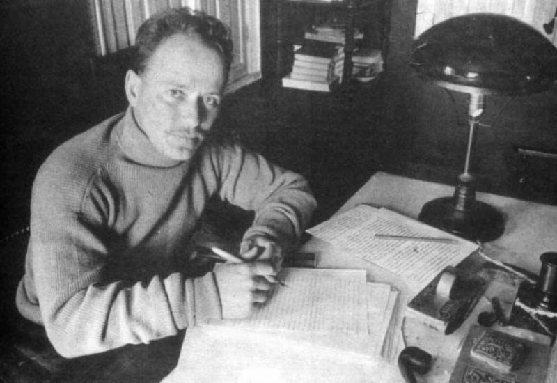 Mihail Aleksandrovič Šolohov (hutor Kružilinski, 24. svibnja 1905. – stanica Vješčenska, 21. veljače 1984.) - Je li najslavniji sovjetski književni nobelovac uistinu bio plagijator?