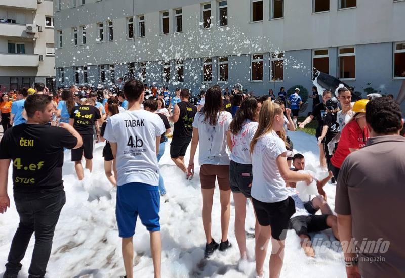 Norijada u Mostaru: Slavlje za kraj srednjoškolskog obrazovanja