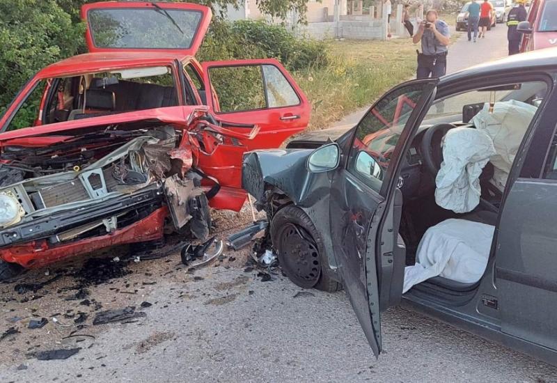 Teška prometna kod Čitluka: Dvije osobe ozlijeđene