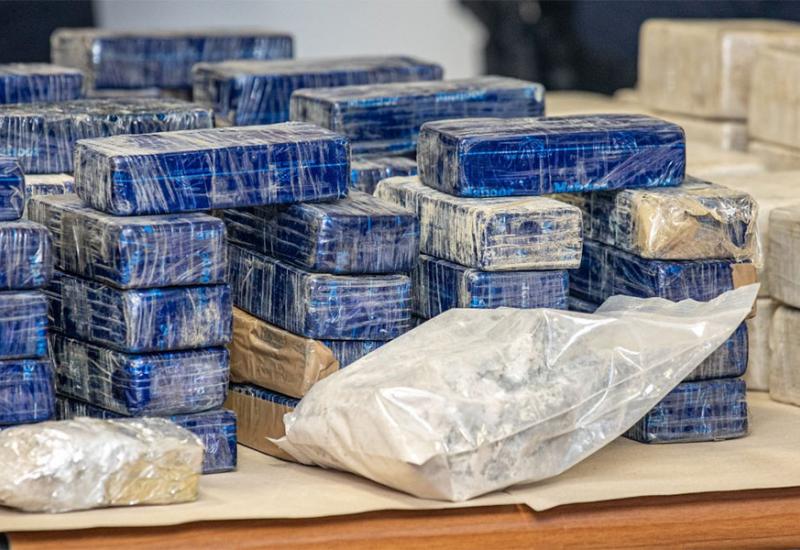 Zbog šverca 400 kg kokaina uhićena dvojica pripadnika balkanskog klana