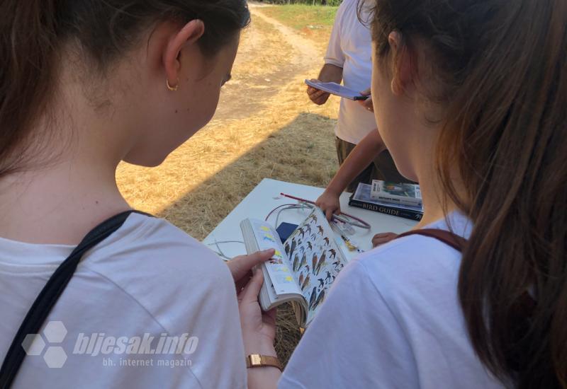 Radionice u Hutovu Blatu: Učenici gledali prstenovanje ptica i učili o endemskim vrstama