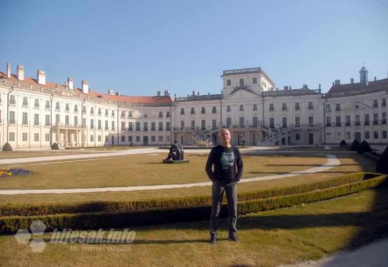 Ispred dvorca - Fertőd/Hidegség/Balf: „Mađarski Versailles“, rotonda u kvadratu i selo idealno za gemišt