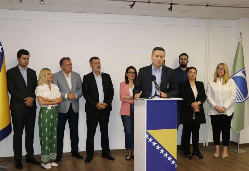 Bećirović u Mostaru dobio potporu Prve mostarske partije