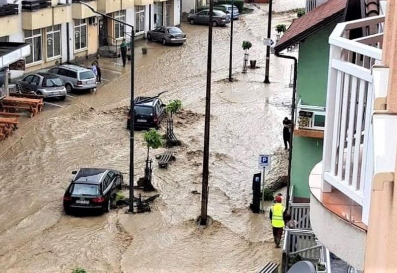 Poplave u Tuzlanskom kantonu, poplavljeni stambeni objekti, uništeni plastenici - Poplave u Tuzlanskom kantonu, poplavljeni stambeni objekti, uništeni plastenici