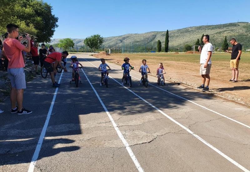 Rodoč: 57 biciklista na tradicionalnoj dječjoj utrci