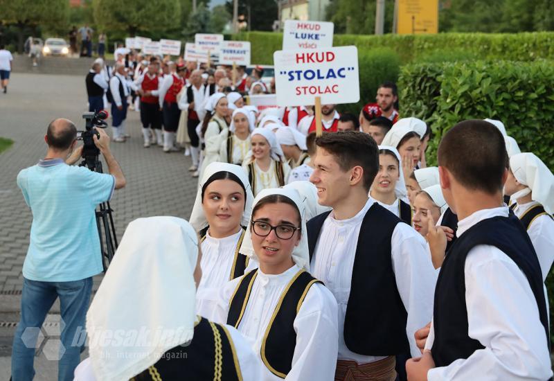 HKUD Bijelo Polje prije početka Večeri folklora - Počeli Dani Srca Isusova u Bijelom Polju