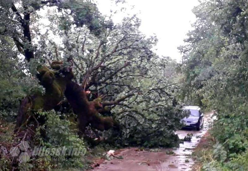 Objekti na Raškoj Gori ostali bez krovova