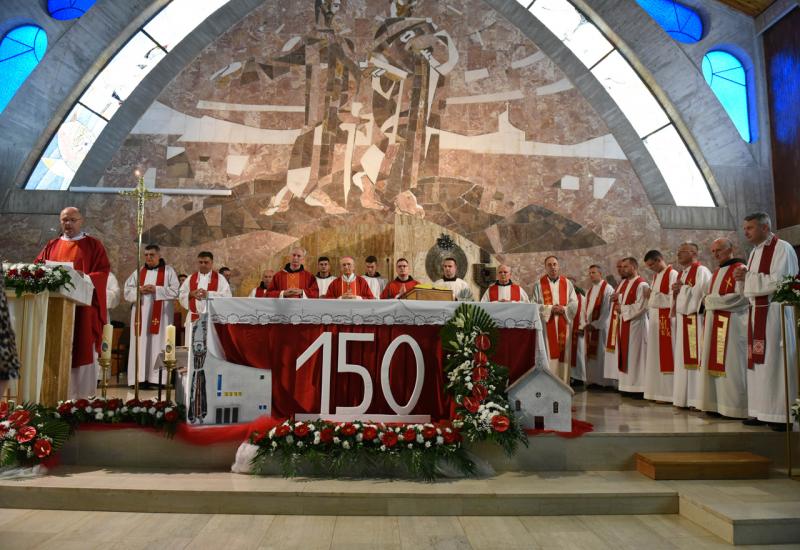 Kočerin proslavio 150 godina župe i Petrovdan - Kočerin proslavio 150 godina župe i Petrovdan