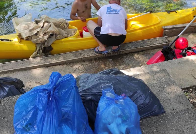 Čišćenje Trebižata: 12 vreća smeća izvučeno iz 13 km rijeke  - Čišćenje Trebižata: 12 vreća smeća izvučeno iz 13 km rijeke 